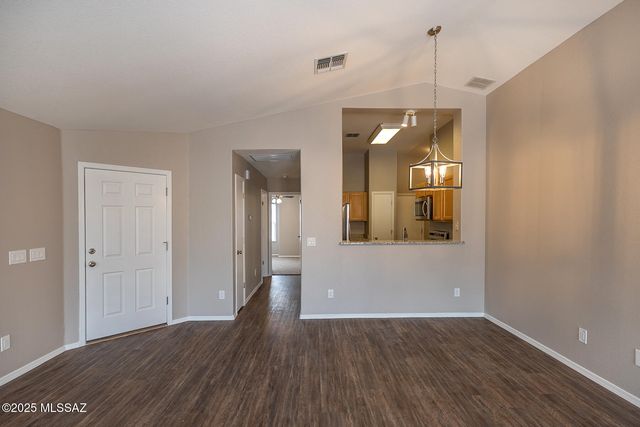 13242 N Lost Artifact Lane, Oro Valley, AZ 85755