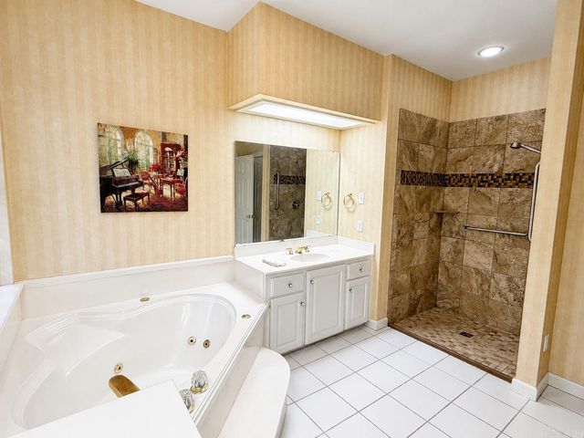 205 Country Club Parkway, Maumelle, AR 72113