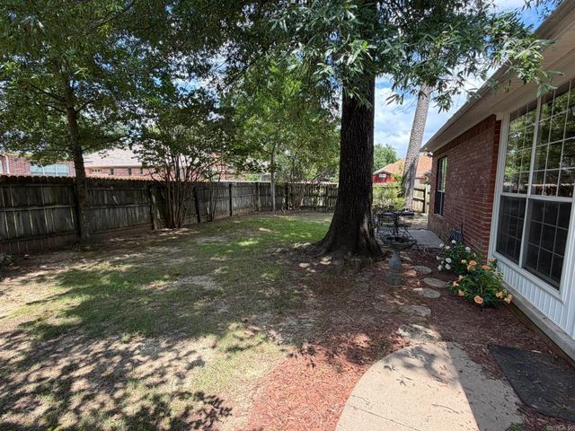 205 Country Club Parkway, Maumelle, AR 72113