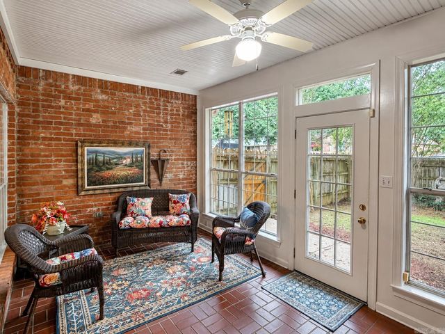 205 Country Club Parkway, Maumelle, AR 72113