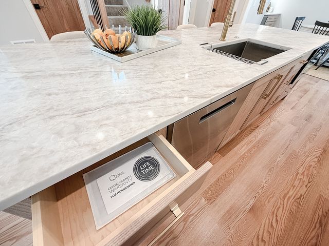 885 Geneva Road, St. Charles, IL 60174