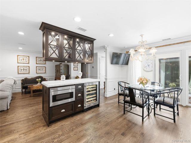 227 Hamlet Drive, Jericho, NY 11753