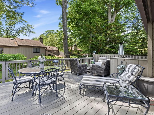 227 Hamlet Drive, Jericho, NY 11753