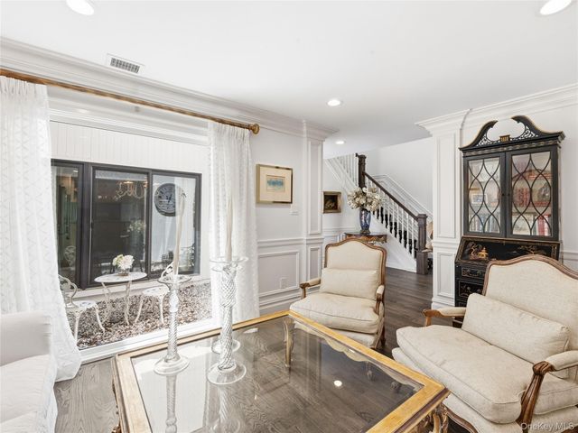 227 Hamlet Drive, Jericho, NY 11753