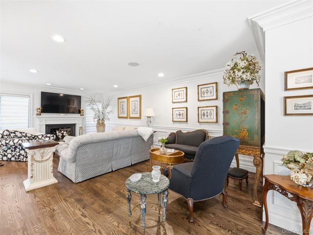 227 Hamlet Drive, Jericho, NY 11753