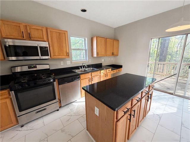 403 Clearstream Lane, Austell, GA 30168