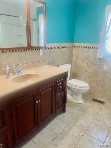 4620 N Alby Road, Godfrey, IL 62035