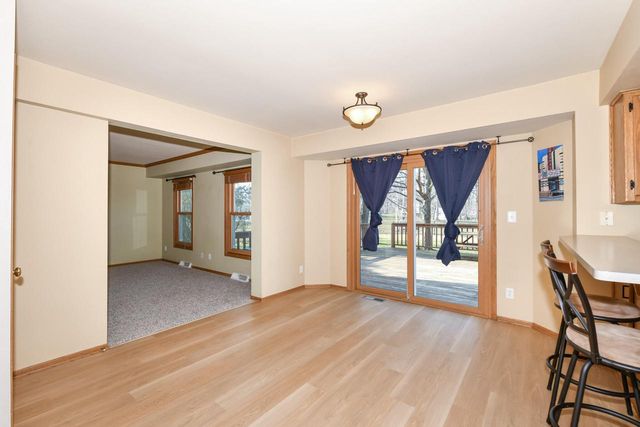 W176S8429 Clearbrook DRIVE, Muskego, WI 53150