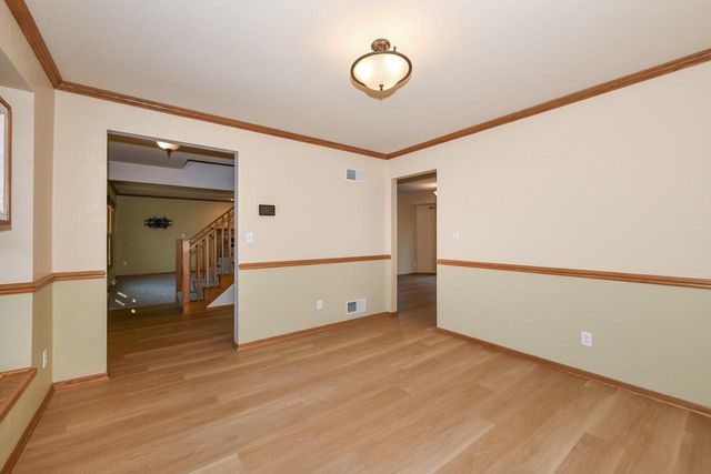 W176S8429 Clearbrook DRIVE, Muskego, WI 53150