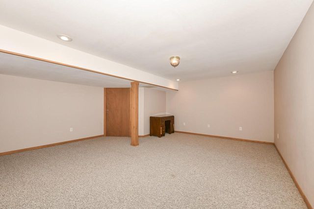 W176S8429 Clearbrook DRIVE, Muskego, WI 53150