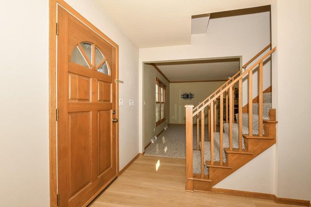 W176S8429 Clearbrook DRIVE, Muskego, WI 53150