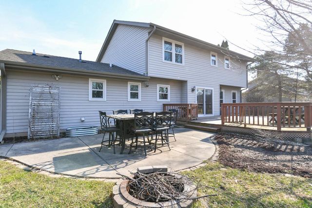 W176S8429 Clearbrook DRIVE, Muskego, WI 53150