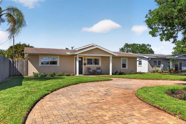 413 43RD AVENUE NE, St Petersburg, FL 33703