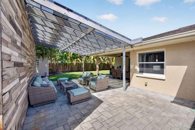 413 43RD AVENUE NE, St Petersburg, FL 33703
