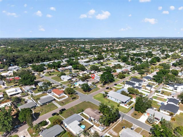 413 43RD AVENUE NE, St Petersburg, FL 33703