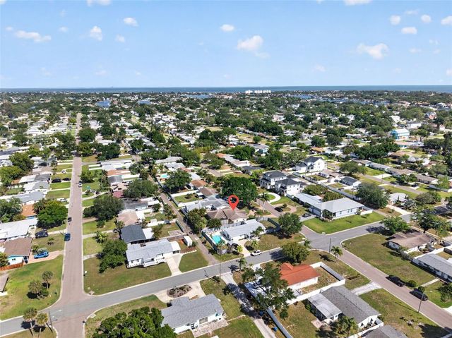 413 43RD AVENUE NE, St Petersburg, FL 33703