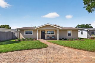 413 43RD AVENUE NE, St Petersburg, FL 33703