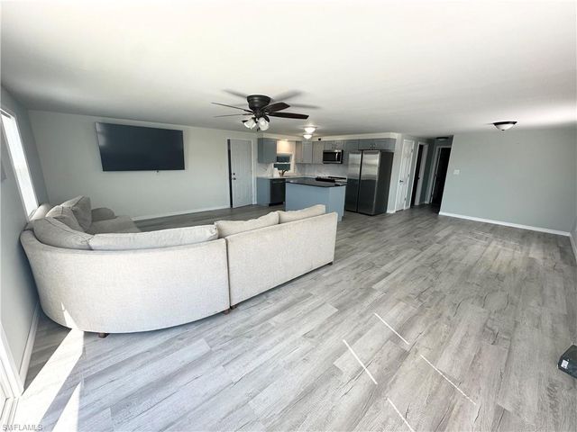 17700 Peppard DR, Fort Myers Beach, FL 33931