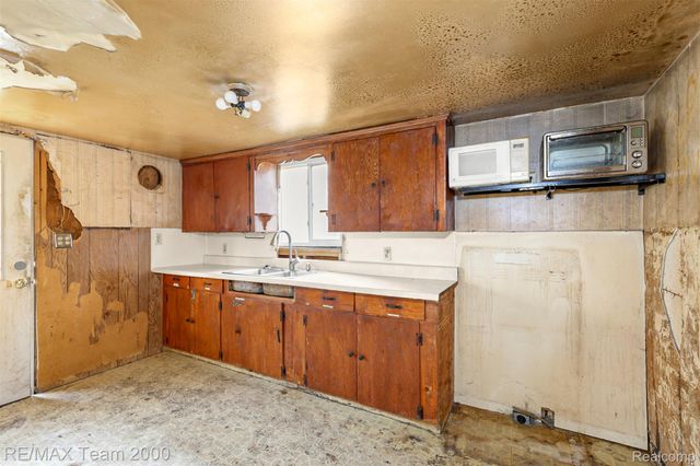 14060 Martinsville Road, Van Buren Charter Township, MI 48111