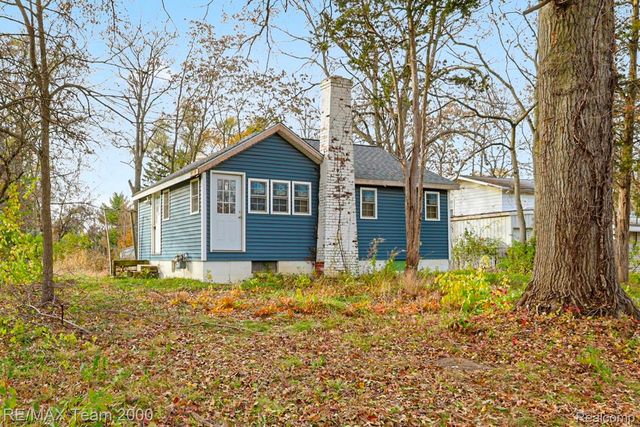 14060 Martinsville Road, Van Buren Charter Township, MI 48111