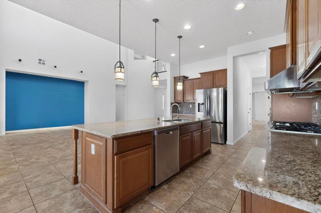 612 Sierra Verde Way NE, Rio Rancho, NM 87124