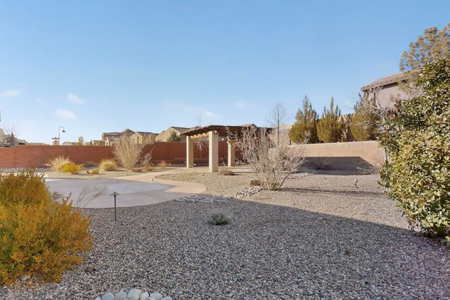 612 Sierra Verde Way NE, Rio Rancho, NM 87124