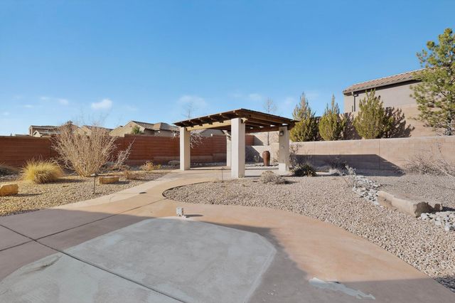 612 Sierra Verde Way NE, Rio Rancho, NM 87124