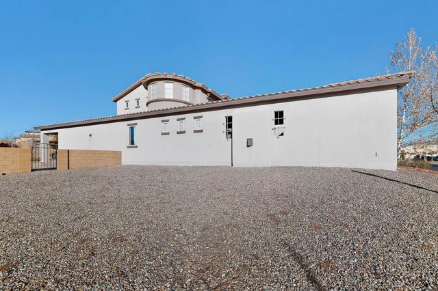 612 Sierra Verde Way NE, Rio Rancho, NM 87124