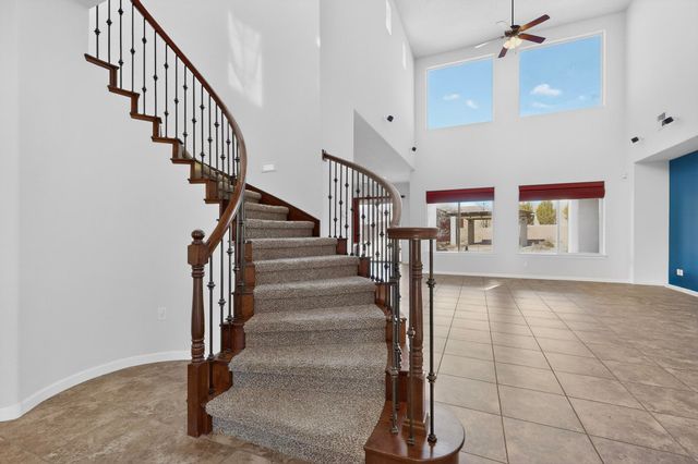 612 Sierra Verde Way NE, Rio Rancho, NM 87124