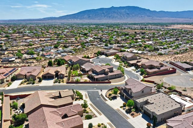 612 Sierra Verde Way NE, Rio Rancho, NM 87124