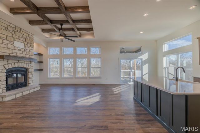 21 Saratoga Springs Drive, Silex, MO 63377