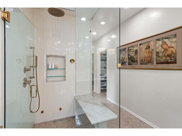 17146 Mountain Dr Ln, Brookings, OR 97415