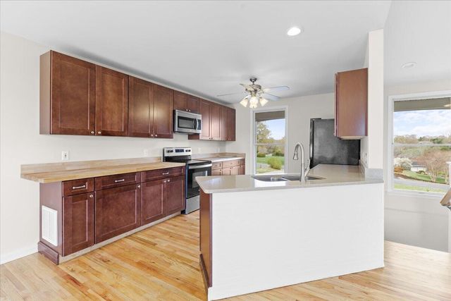 636 Boxwoodgreen DR, Wirtz, VA 24184