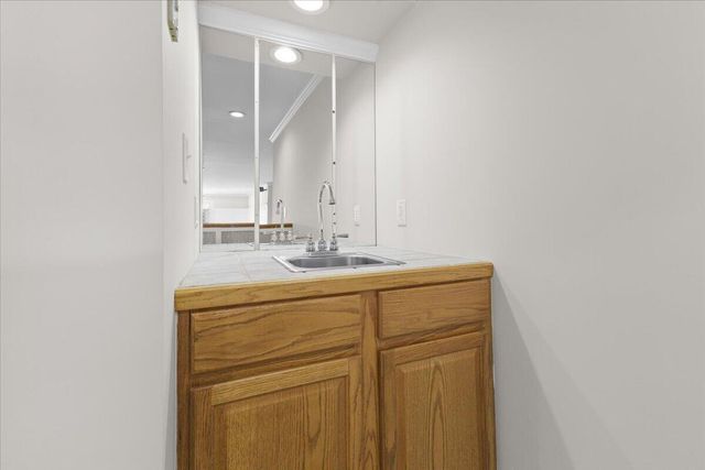 636 Boxwoodgreen DR, Wirtz, VA 24184