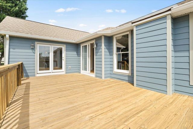 636 Boxwoodgreen DR, Wirtz, VA 24184