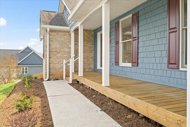 636 Boxwoodgreen DR, Wirtz, VA 24184