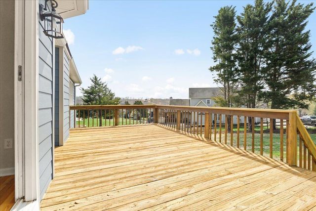 636 Boxwoodgreen DR, Wirtz, VA 24184