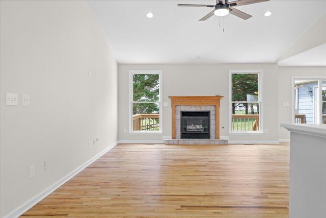 636 Boxwoodgreen DR, Wirtz, VA 24184