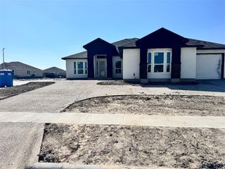 1469 Dragonstone Ct, Corpus Christi, TX 78415
