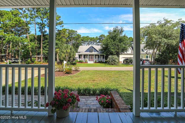 712 Longleaf Drive, Southport, NC 28461