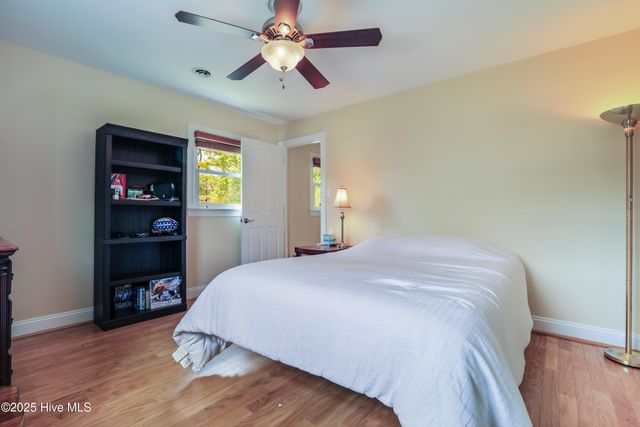 712 Longleaf Drive, Southport, NC 28461