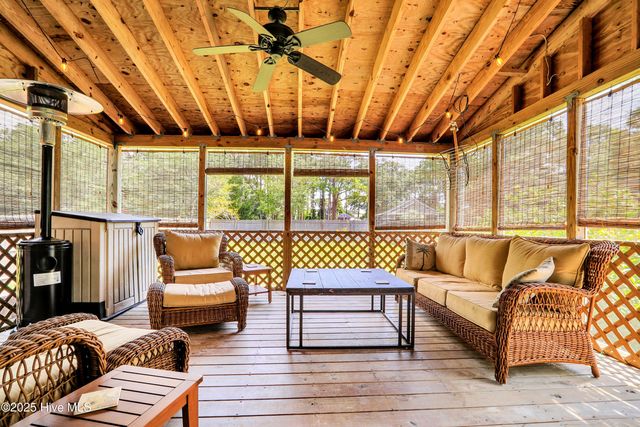 712 Longleaf Drive, Southport, NC 28461