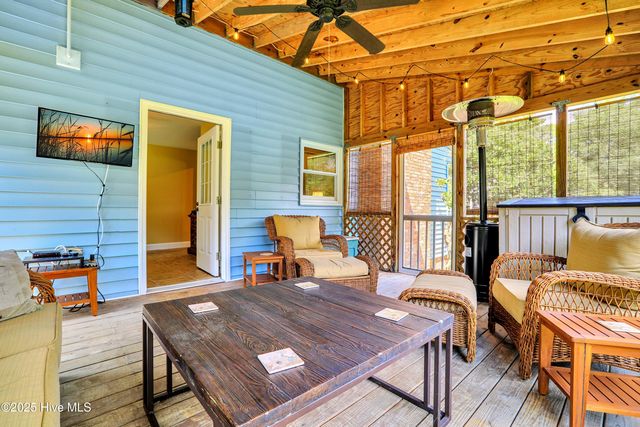 712 Longleaf Drive, Southport, NC 28461