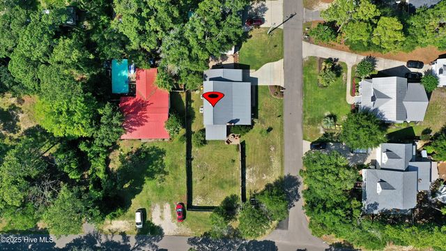 712 Longleaf Drive, Southport, NC 28461