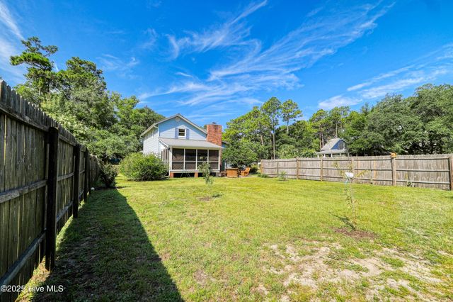 712 Longleaf Drive, Southport, NC 28461