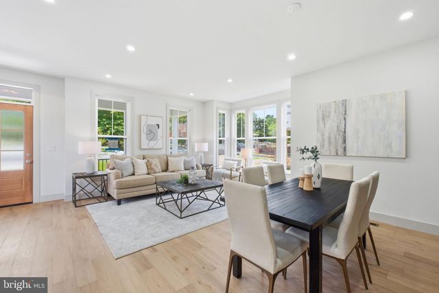 3220 CLAYBORNE AVE, Alexandria, VA 22306