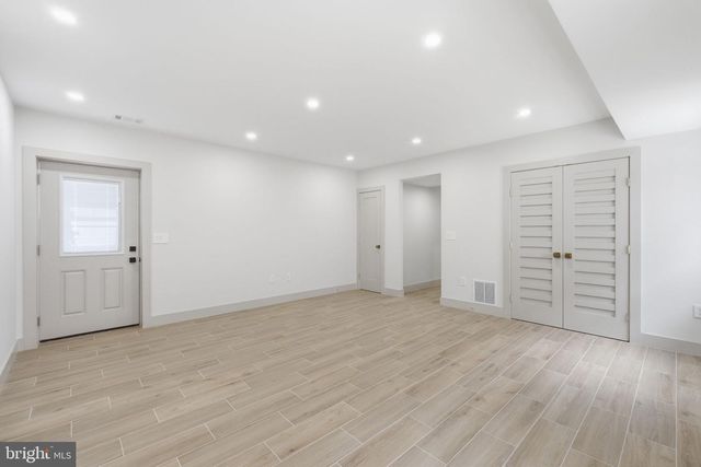 3220 CLAYBORNE AVE, Alexandria, VA 22306