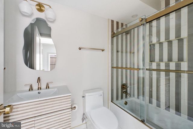 3220 CLAYBORNE AVE, Alexandria, VA 22306