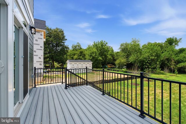 3220 CLAYBORNE AVE, Alexandria, VA 22306