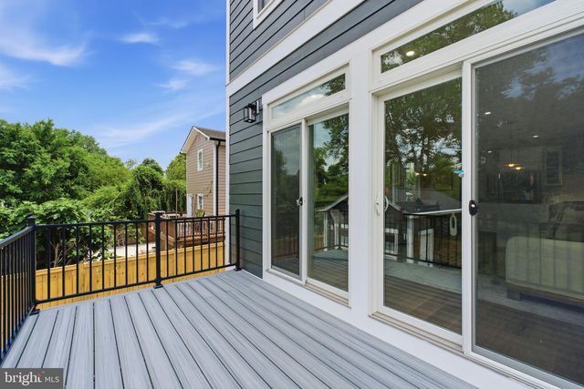 3220 CLAYBORNE AVE, Alexandria, VA 22306